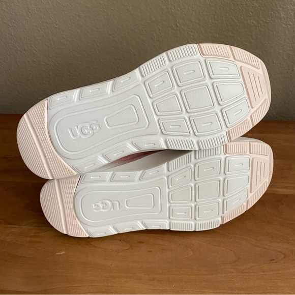 UGG LA Flex Pink Rose Women Slip On Athletic Sneakers - Size 6.5 - like new! - Picture 8 of 14